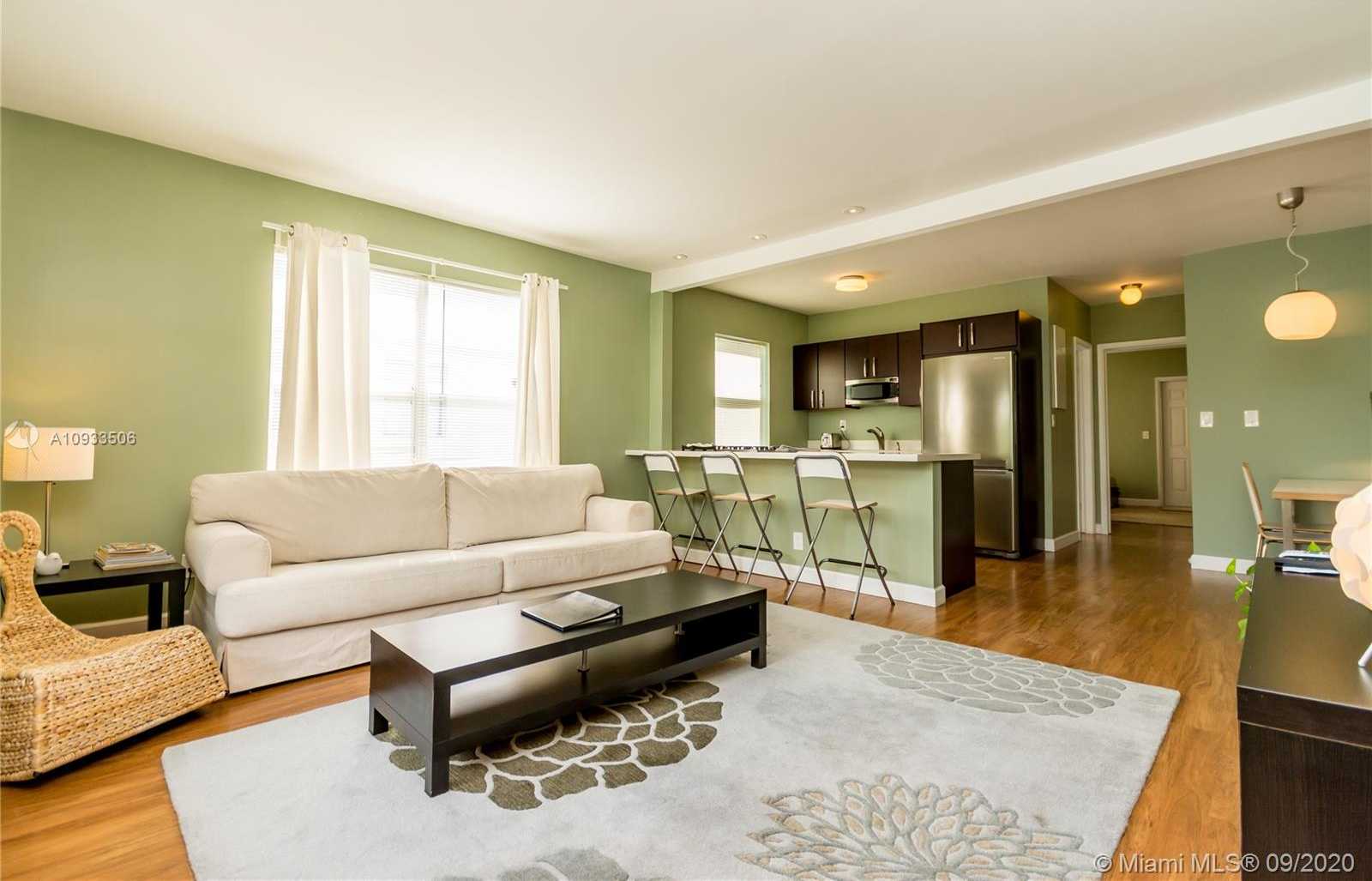 Small Image of 7430 CARLYLE AVE #3, Miami Beach Number 6