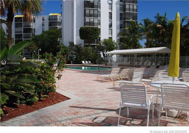 Small Image of 20500 WEST COUNTRY CLUB DR #819, Aventura Number 4