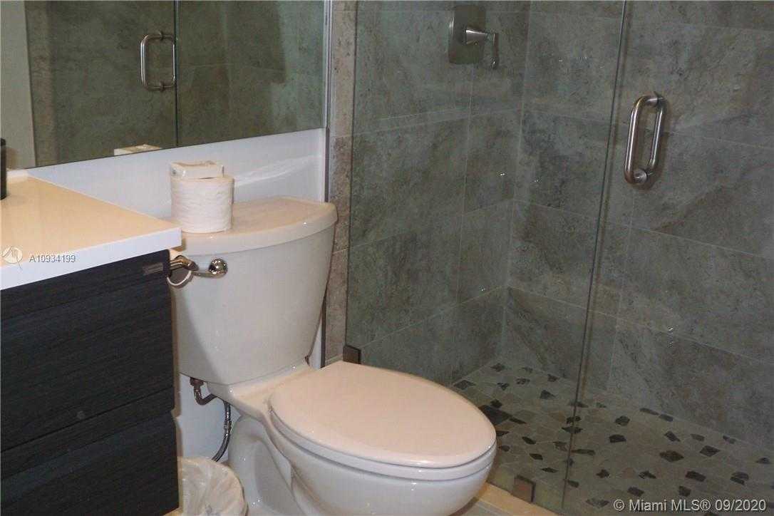 Small Image of 5161 COLLINS AV #806, Miami Beach Number 20