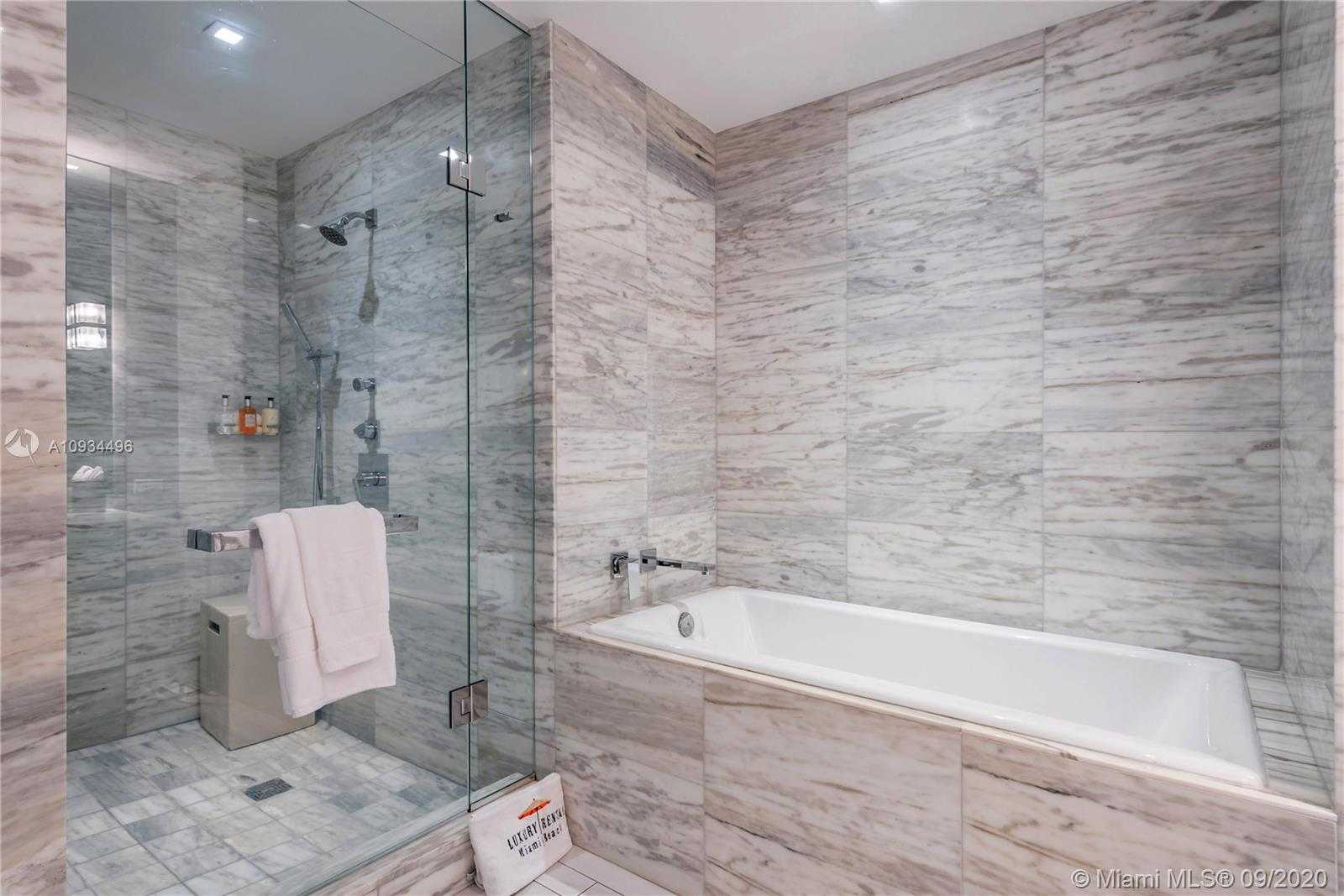 Small Image of 2201 COLLINS AV #1411, Miami Beach Number 12