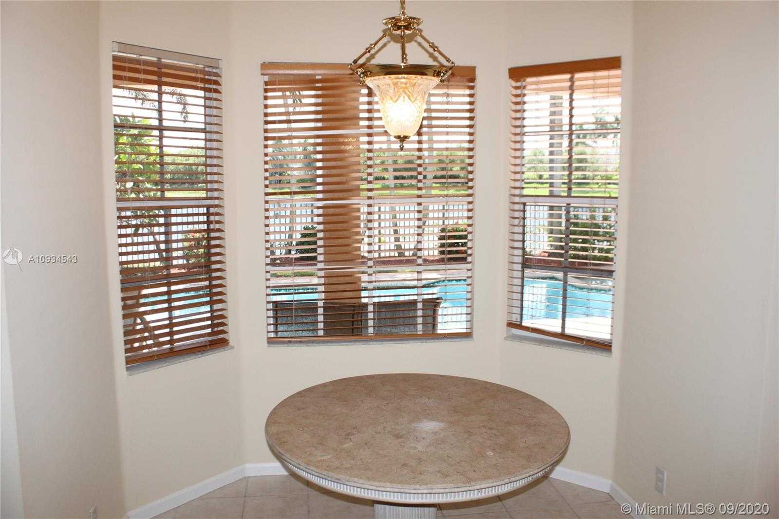 Small Image of 2568 JARDIN PL #2568, Weston Number 12