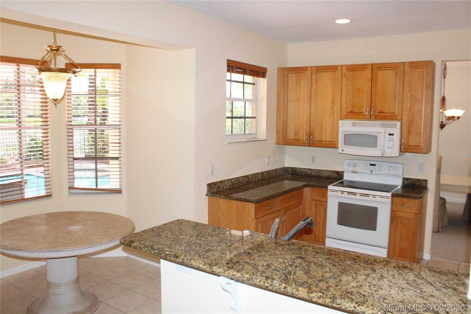 Small Image of 2568 JARDIN PL #2568, Weston Number 13