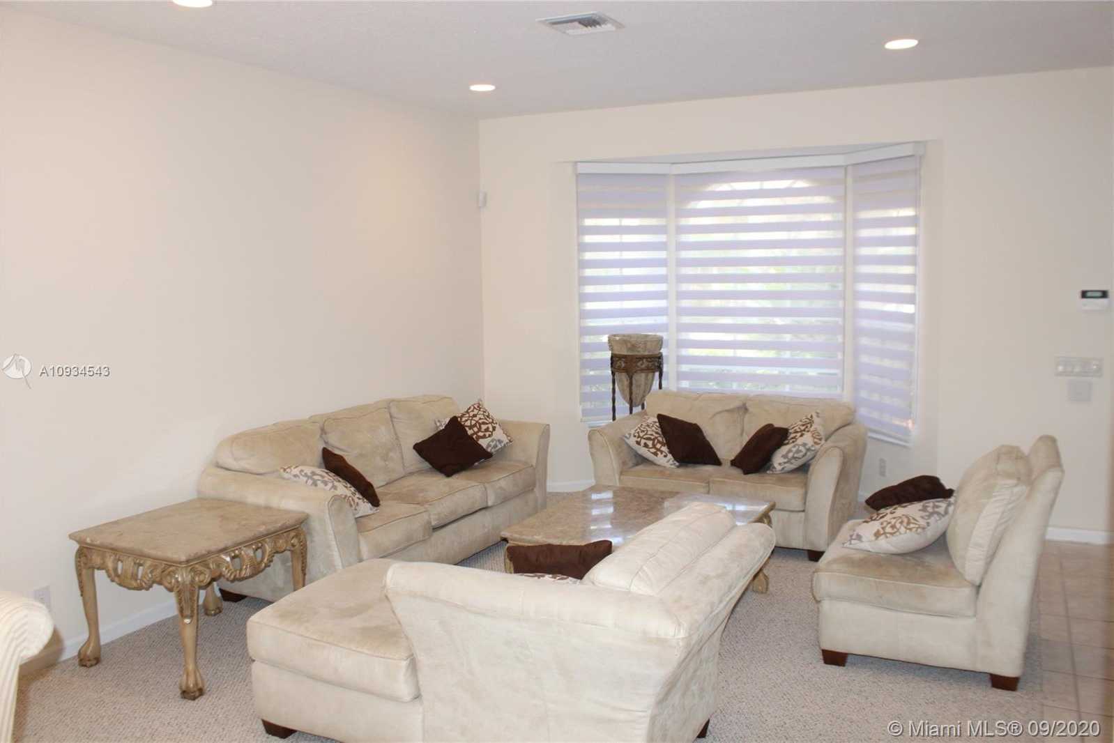 Small Image of 2568 JARDIN PL #2568, Weston Number 3