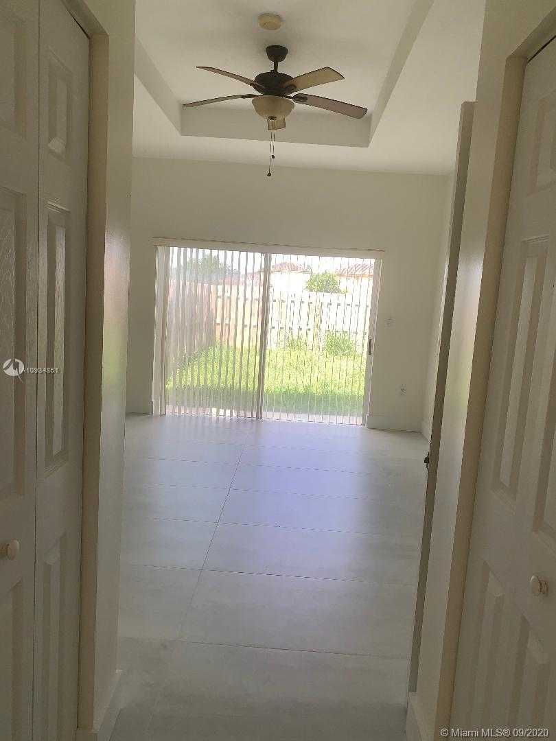 Small Image of 14052 SOUTH WEST 156TH AVE, Miami Number 10