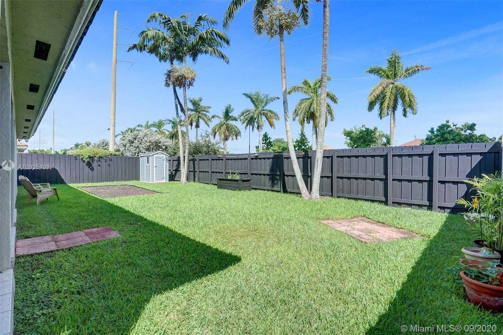 Small Image of 14221 SOUTH WEST 160TH TER, Miami Number 36
