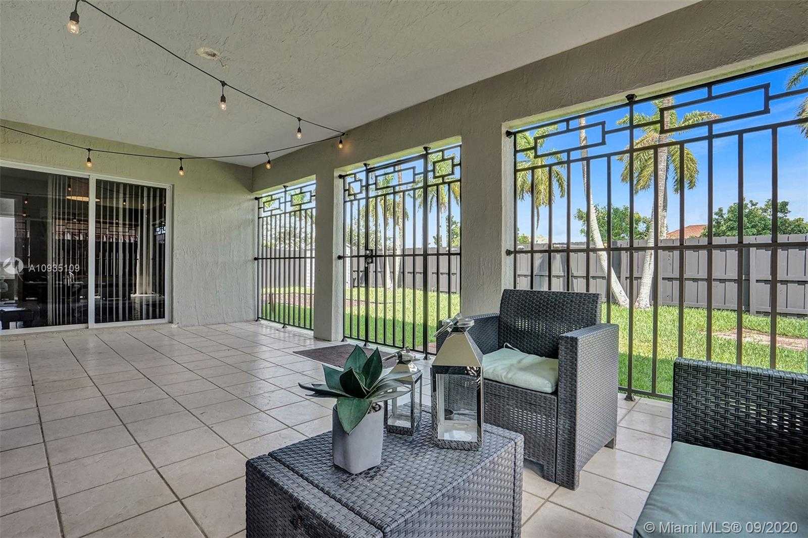 Small Image of 14221 SOUTH WEST 160TH TER, Miami Number 41