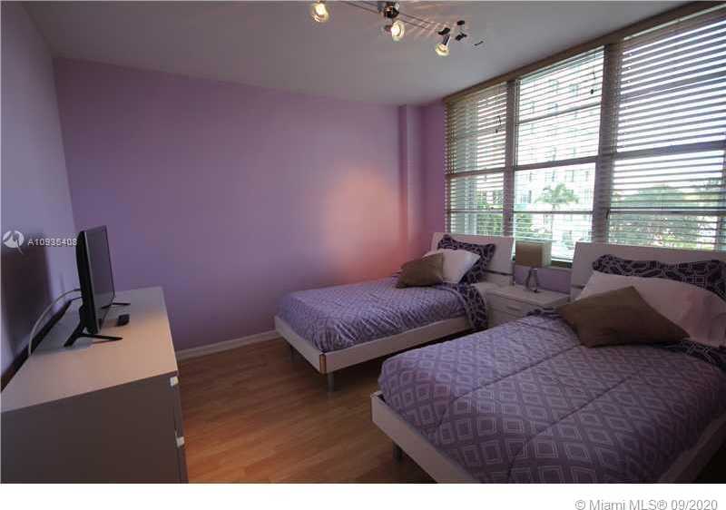 Small Image of 5161 Collins Ave, Miami Beach, FL 33140, USA Number 20
