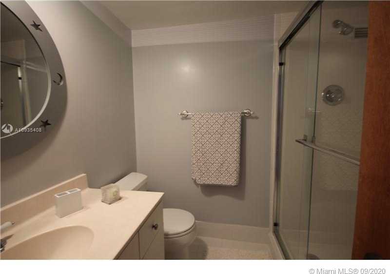 Small Image of 5161 Collins Ave, Miami Beach, FL 33140, USA Number 22