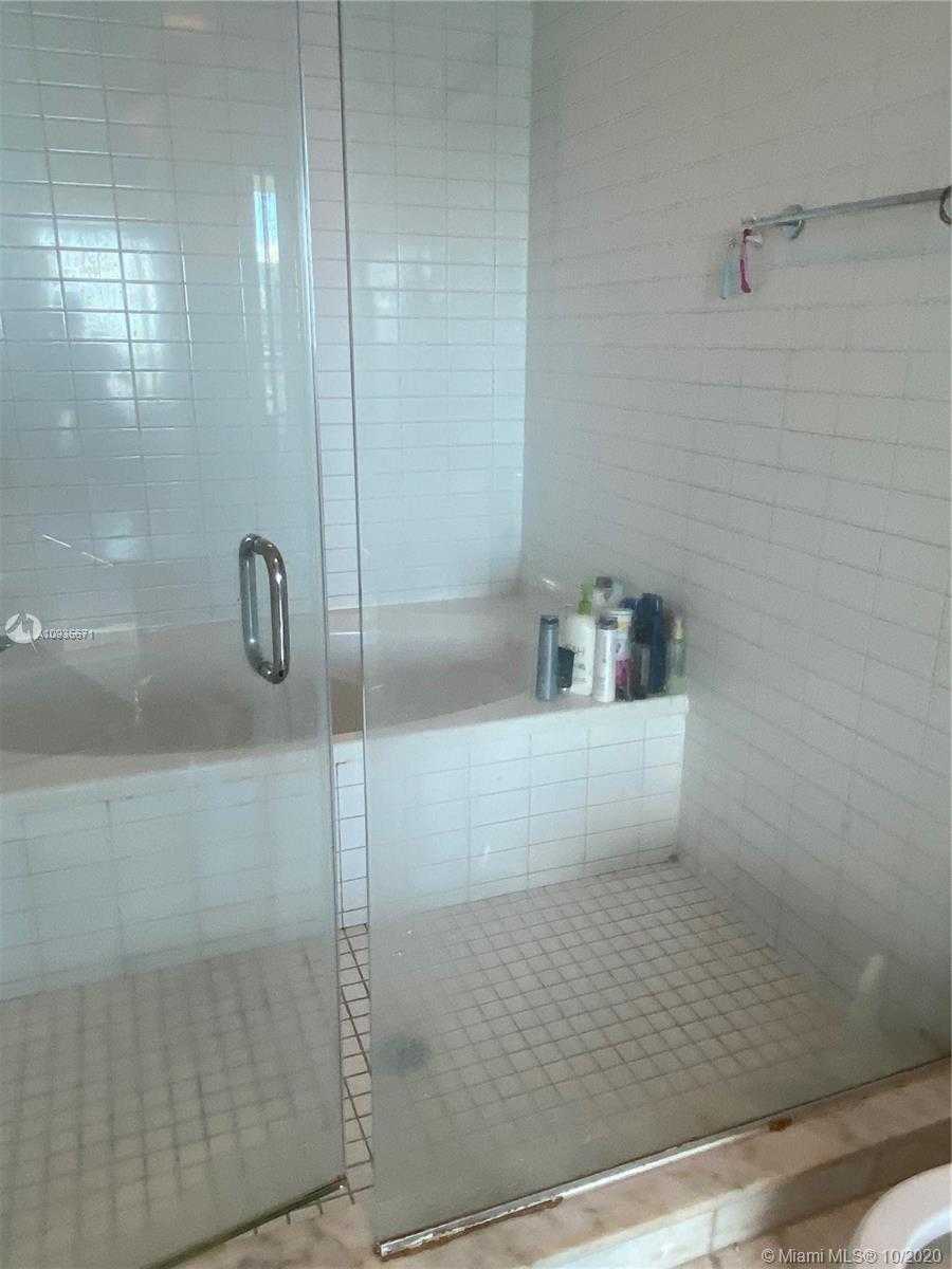 Small Image of 888 BISCAYNE BLVD #3302, Miami Number 18