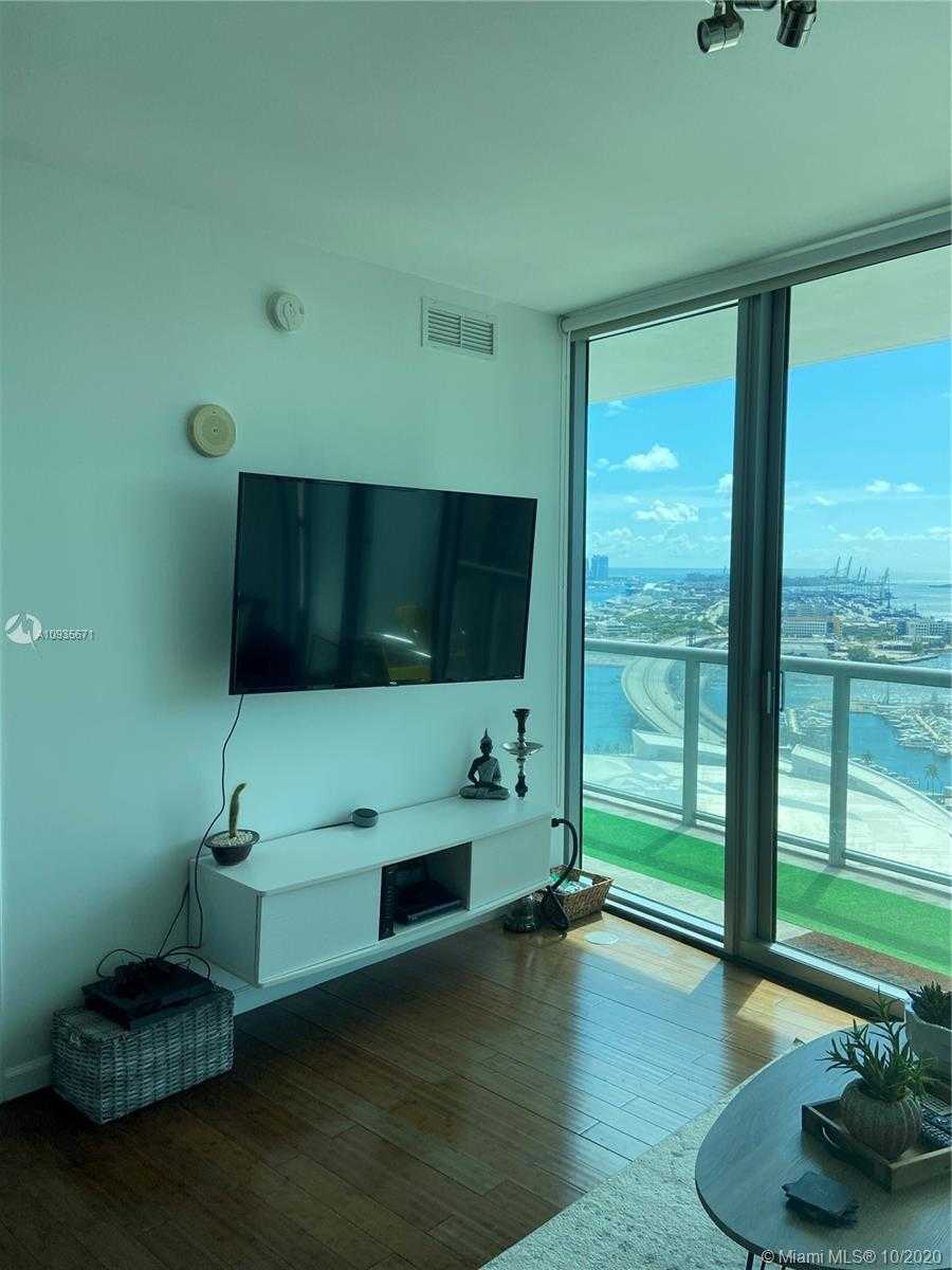 Small Image of 888 BISCAYNE BLVD #3302, Miami Number 8