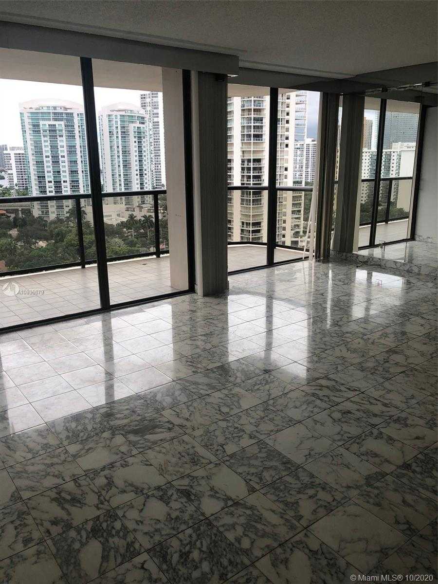Small Image of 19667 TURNBERRY WAY #16-C, Aventura Number 2