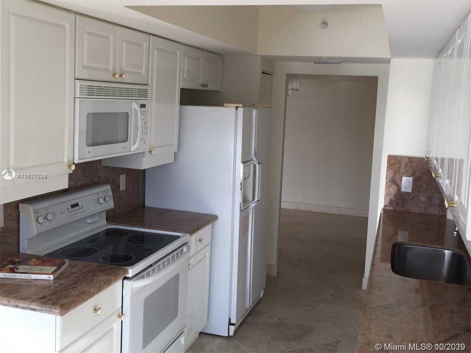 Small Image of 21205 YACHT CLUB DR #1204, Aventura Number 19