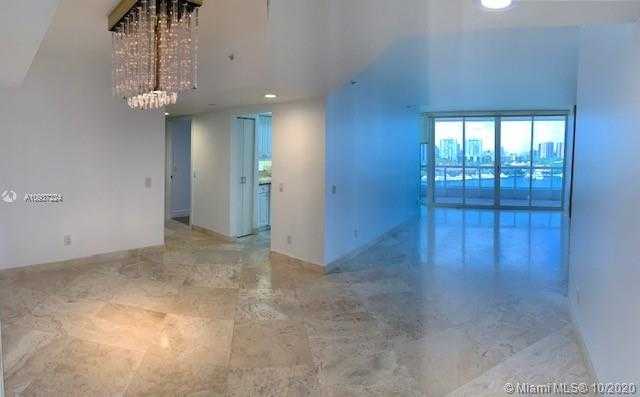 Small Image of 21205 YACHT CLUB DR #1204, Aventura Number 2