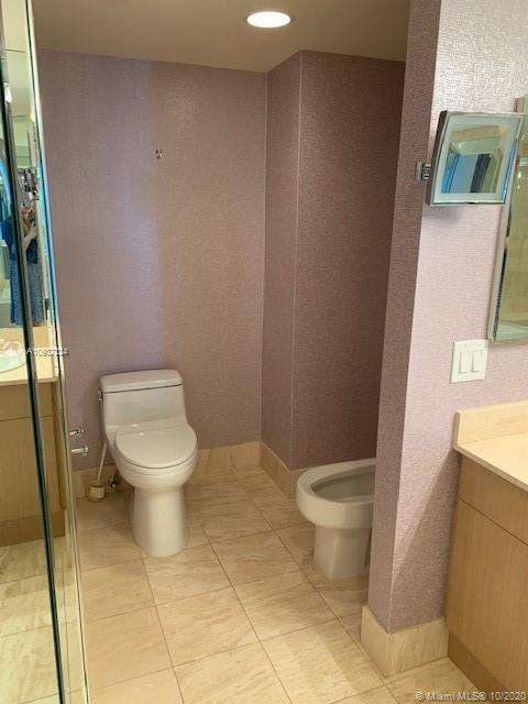 Small Image of 21205 YACHT CLUB DR #1204, Aventura Number 22