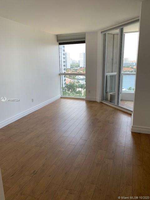 Small Image of 21205 YACHT CLUB DR #1204, Aventura Number 30