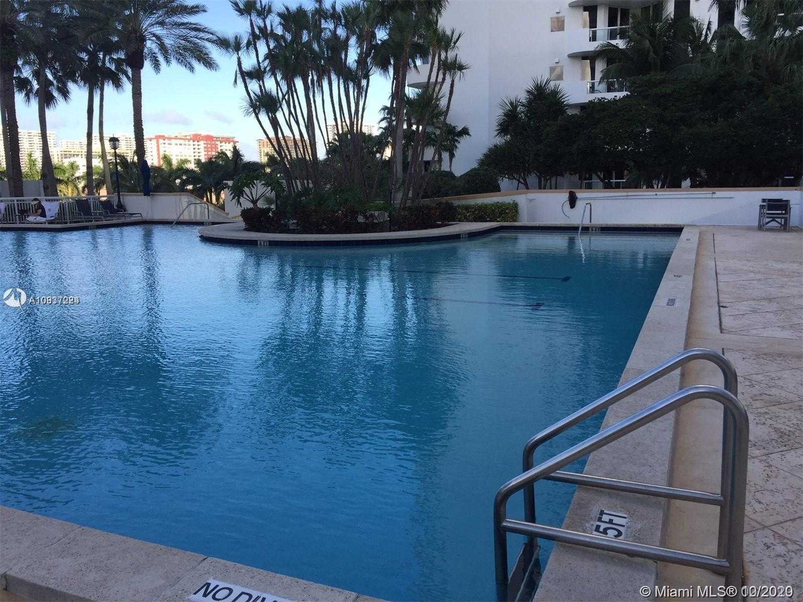 Small Image of 21205 YACHT CLUB DR #1204, Aventura Number 36