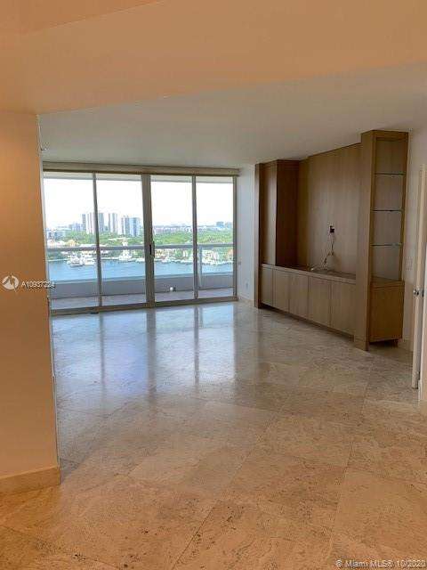 Small Image of 21205 YACHT CLUB DR #1204, Aventura Number 7