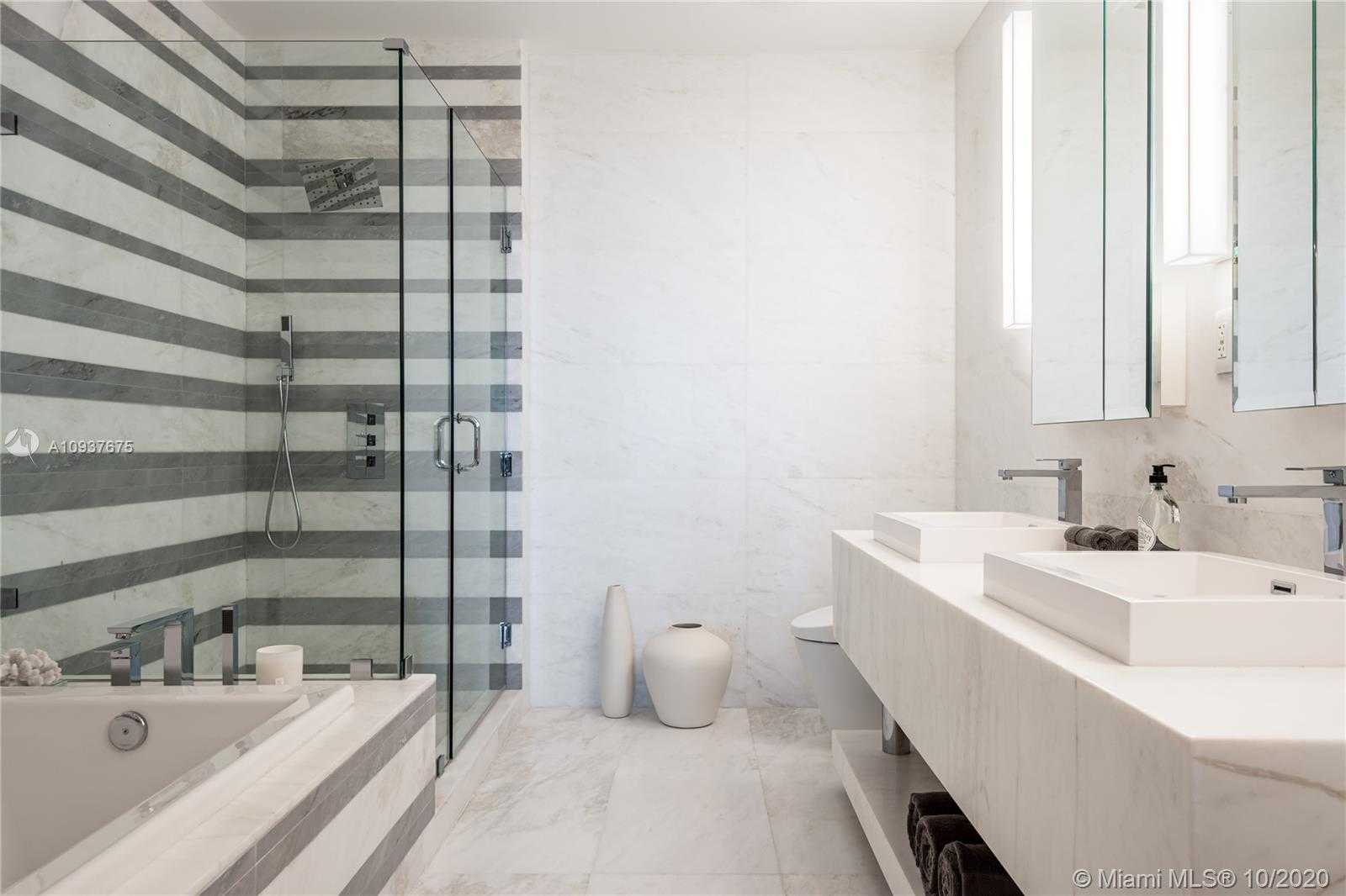 Small Image of 801 South Pointe Dr, Miami Beach, FL 33139, USA Number 17