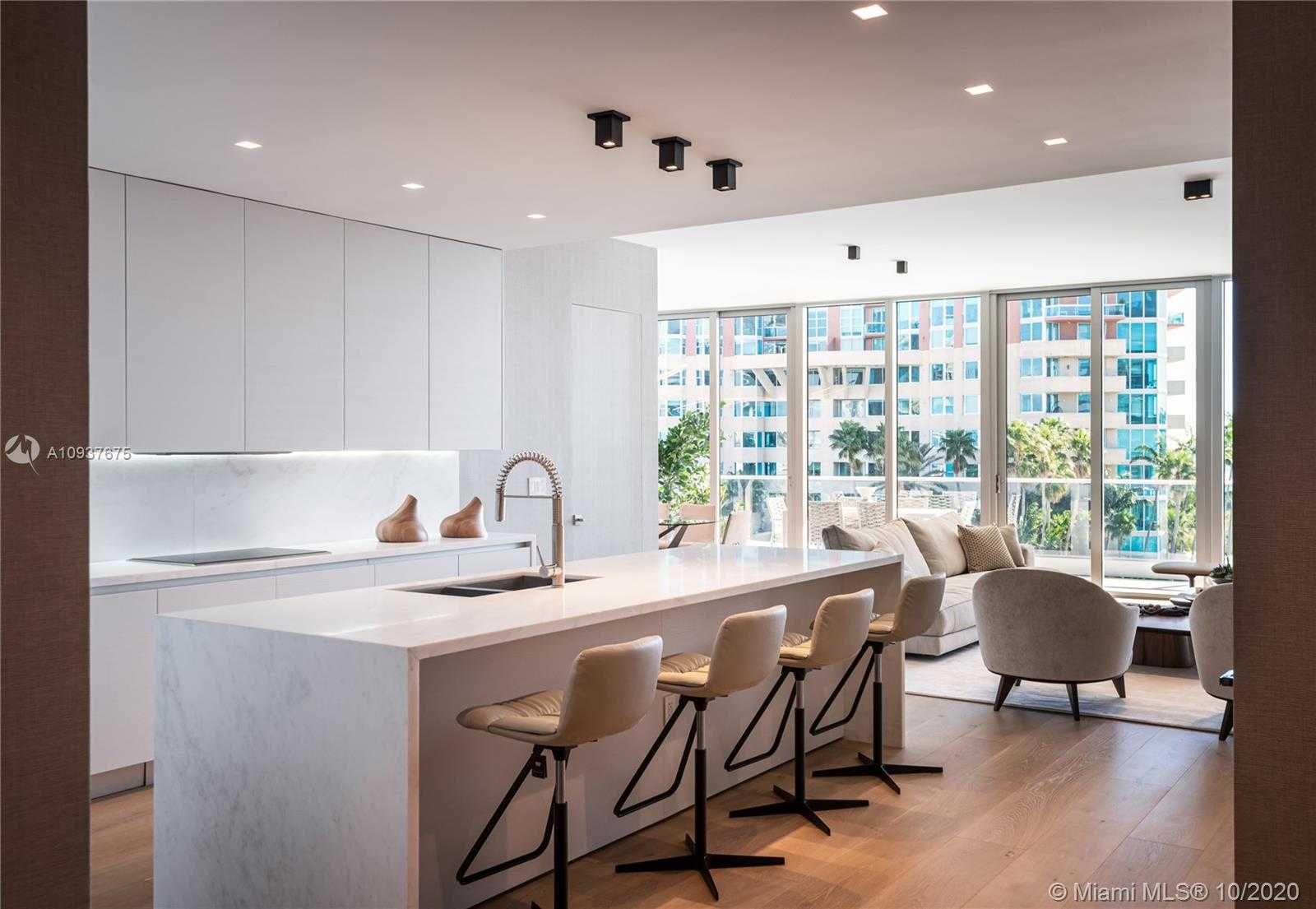 Small Image of 801 South Pointe Dr, Miami Beach, FL 33139, USA Number 18