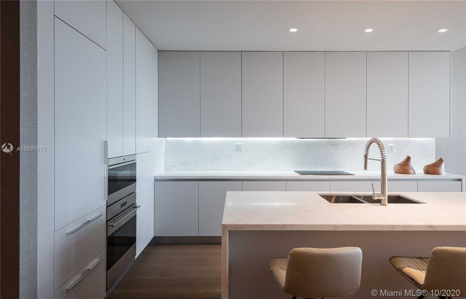 Small Image of 801 South Pointe Dr, Miami Beach, FL 33139, USA Number 19