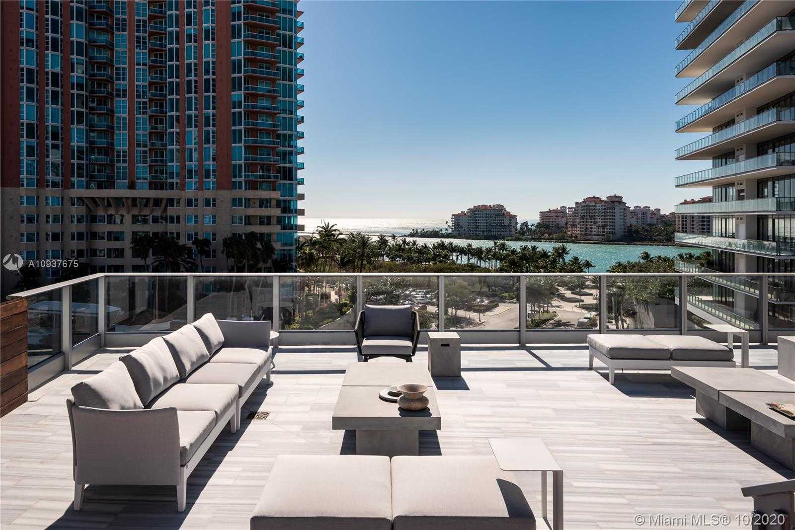 Small Image of 801 South Pointe Dr, Miami Beach, FL 33139, USA Number 21