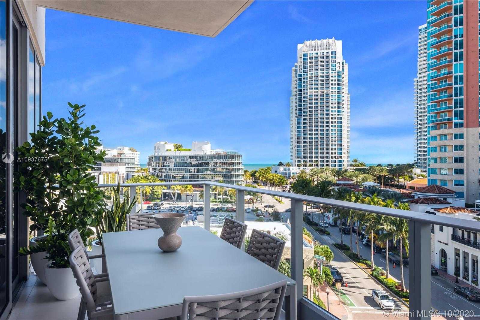 Small Image of 801 South Pointe Dr, Miami Beach, FL 33139, USA Number 8