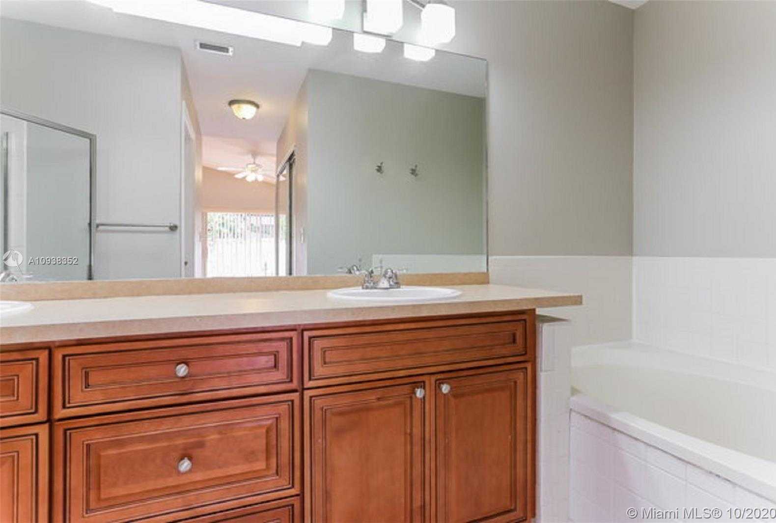 Small Image of 5202 NORTH WEST 54TH AVE, Coconut Creek Number 10