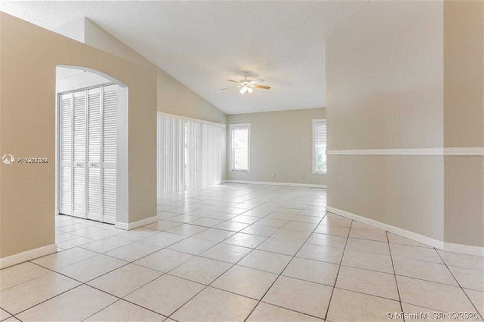 Small Image of 5202 NORTH WEST 54TH AVE, Coconut Creek Number 4