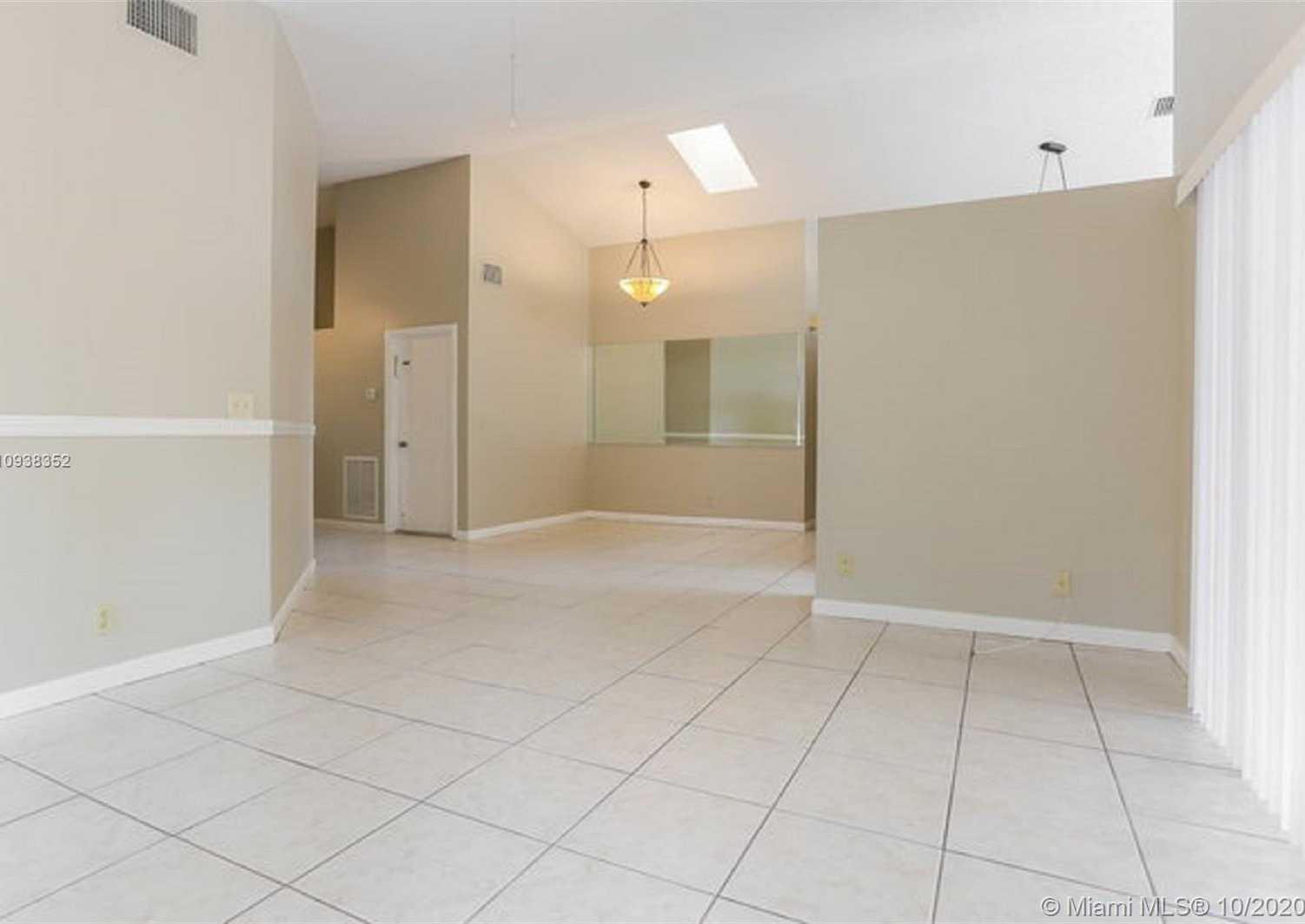 Small Image of 5202 NORTH WEST 54TH AVE, Coconut Creek Number 5