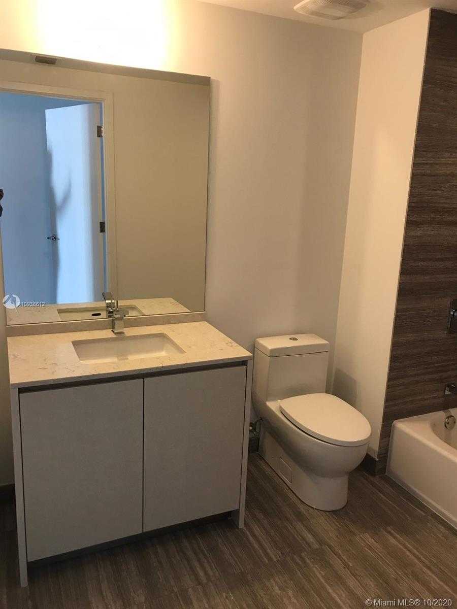 Small Image of 1010 BRICKELL AVE #1910, Miami Number 3