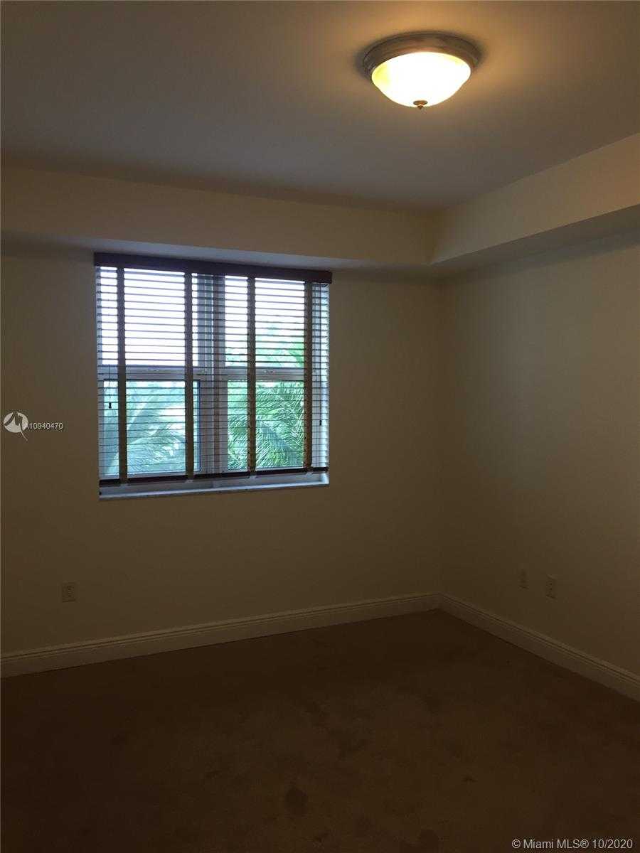 Small Image of 20000 EAST COUNTRY CLUB DR #302, Aventura Number 16