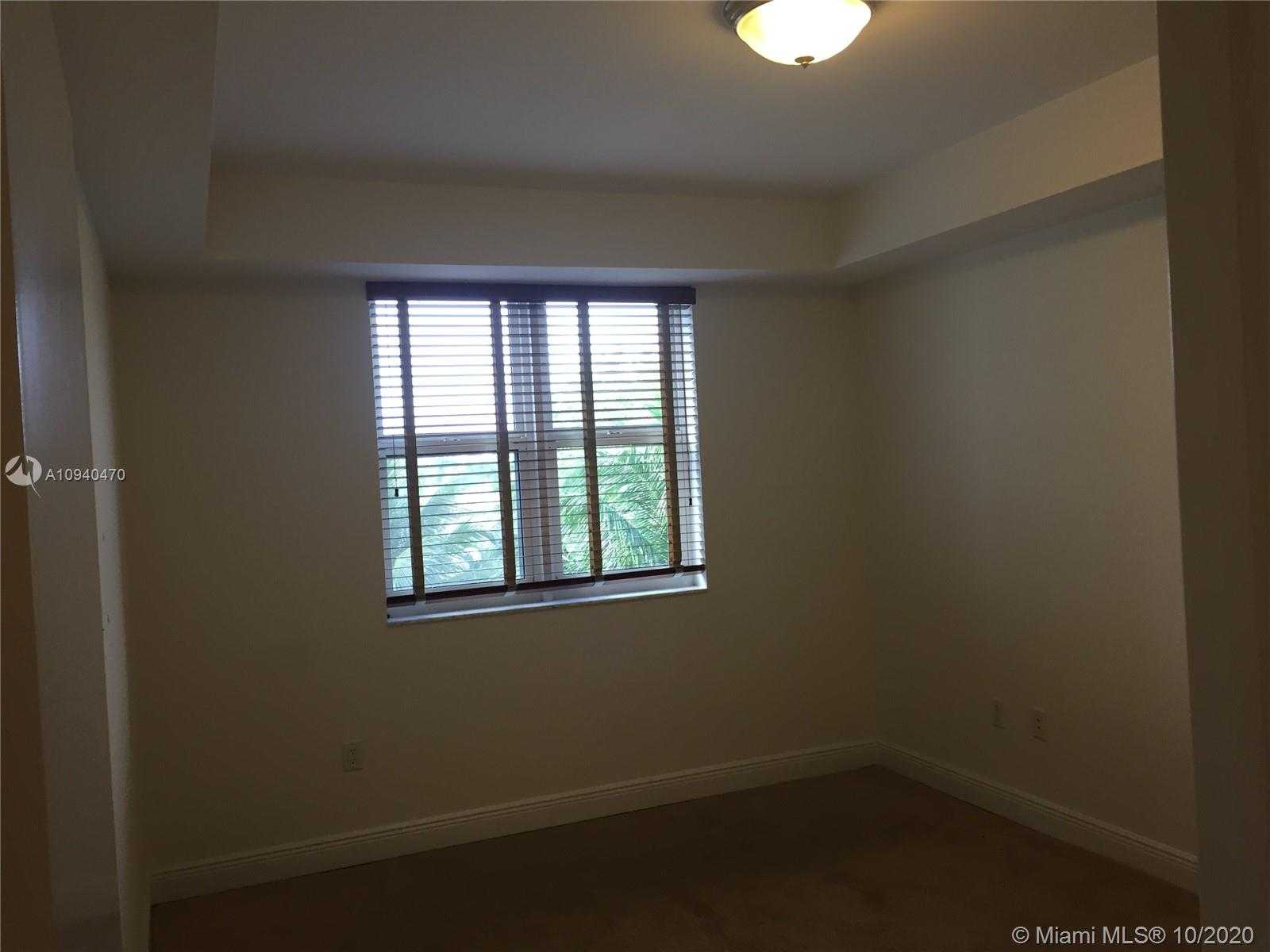 Small Image of 20000 EAST COUNTRY CLUB DR #302, Aventura Number 18