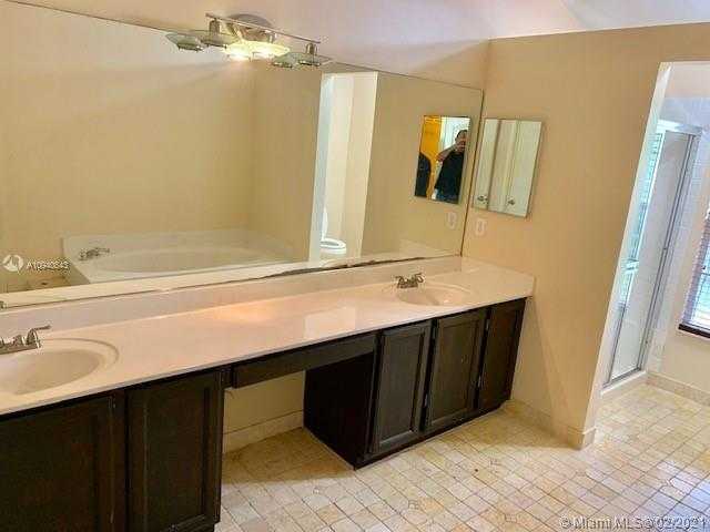 Small Image of 7630 LIVE OAK DR #7630, Coral Springs Number 14