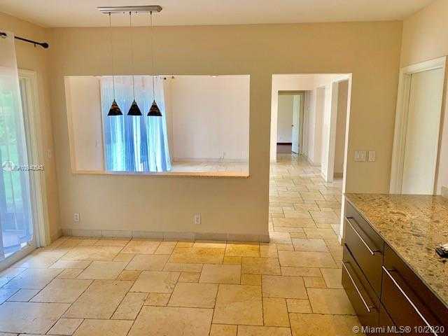 Small Image of 7630 LIVE OAK DR #7630, Coral Springs Number 5