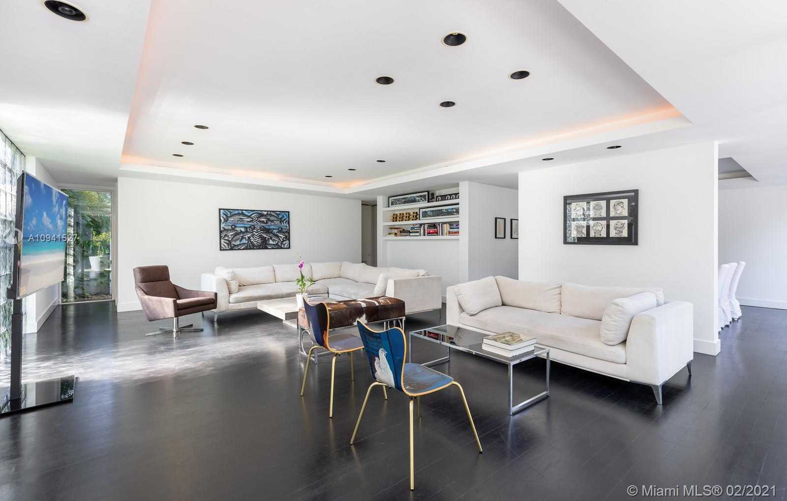 Small Image of 3880 HARDIE AVE, Miami Number 10
