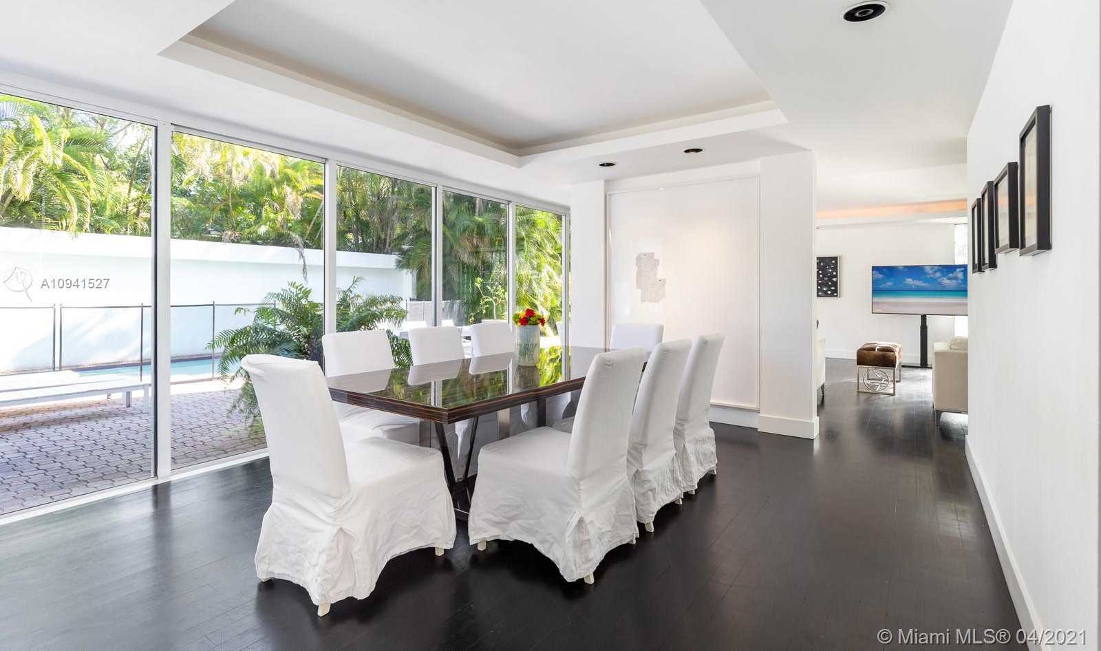 Small Image of 3880 HARDIE AVE, Miami Number 13