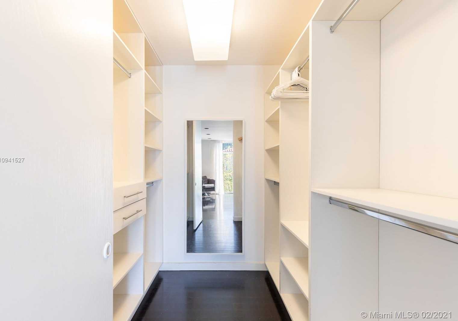 Small Image of 3880 HARDIE AVE, Miami Number 42