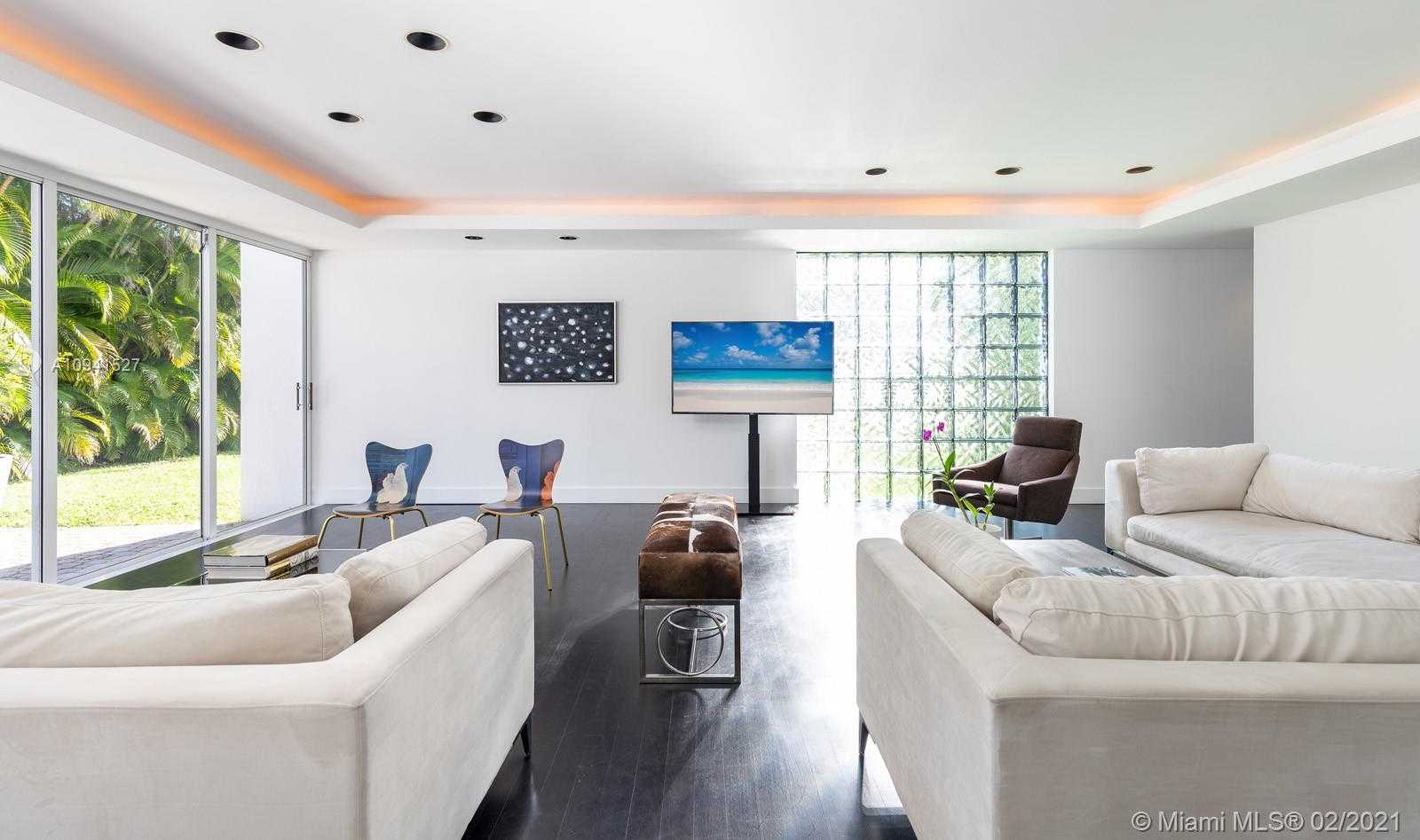 Small Image of 3880 HARDIE AVE, Miami Number 9