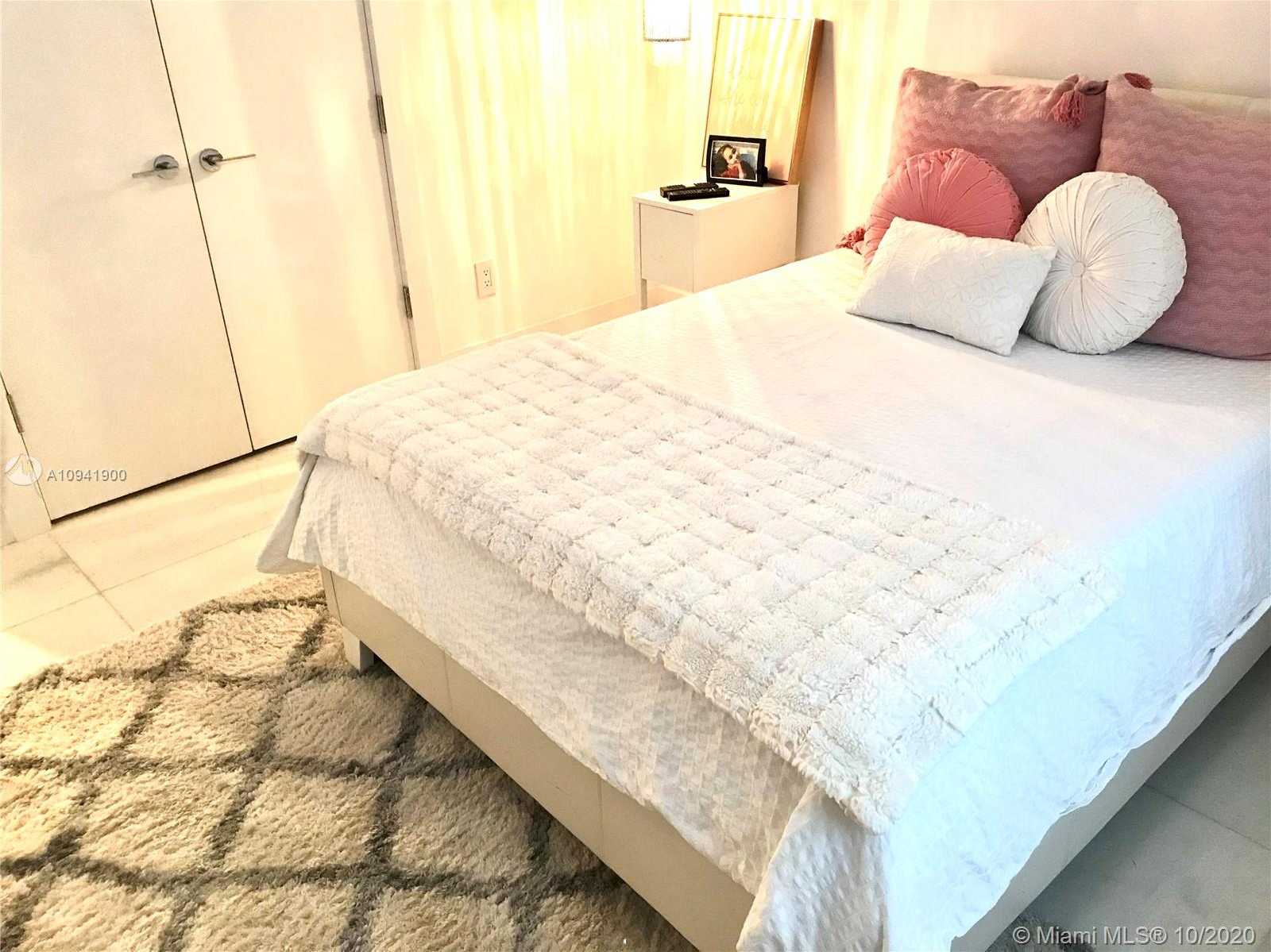 Small Image of 600 TIZIANO AVE, Coral Gables Number 13