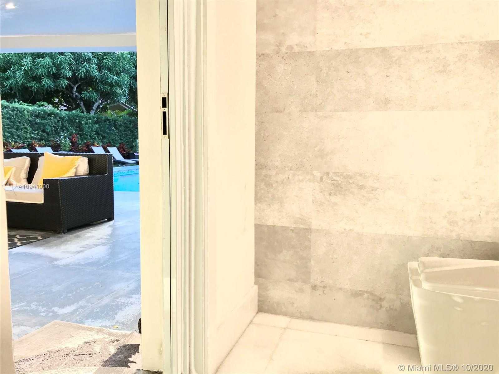 Small Image of 600 TIZIANO AVE, Coral Gables Number 18