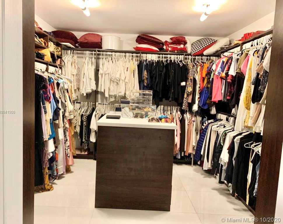 Small Image of 600 TIZIANO AVE, Coral Gables Number 22