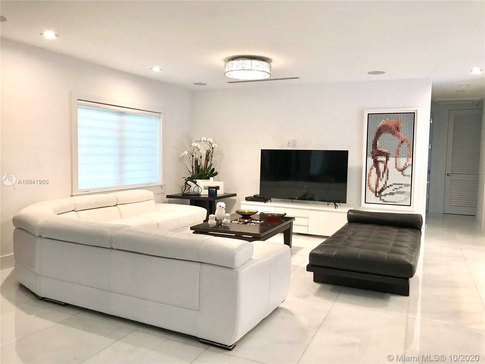 Small Image of 600 TIZIANO AVE, Coral Gables Number 23