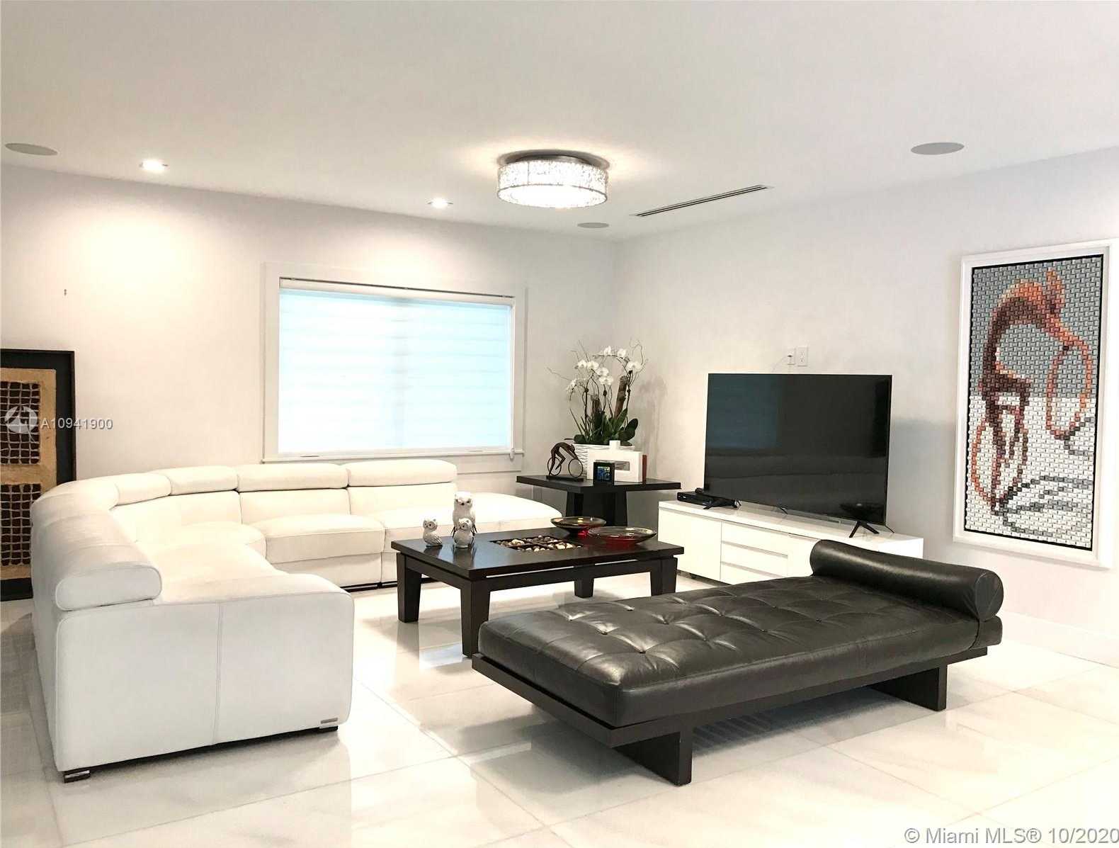 Small Image of 600 TIZIANO AVE, Coral Gables Number 24
