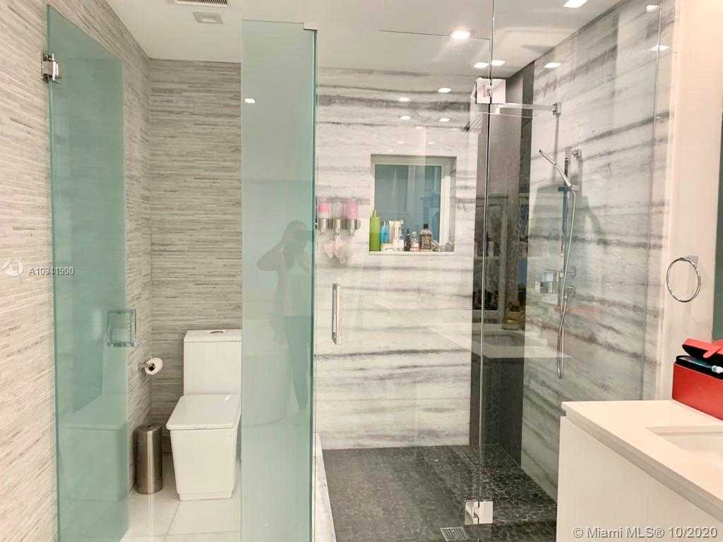 Small Image of 600 TIZIANO AVE, Coral Gables Number 7