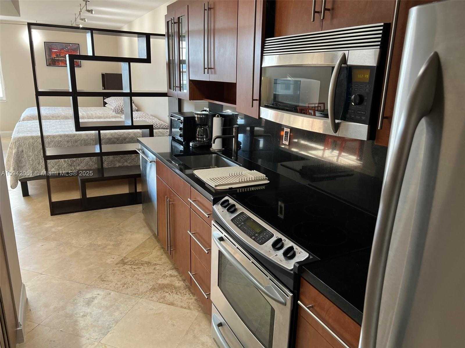 Small Image of 100 LINCOLN RD #716, Miami Beach Number 12