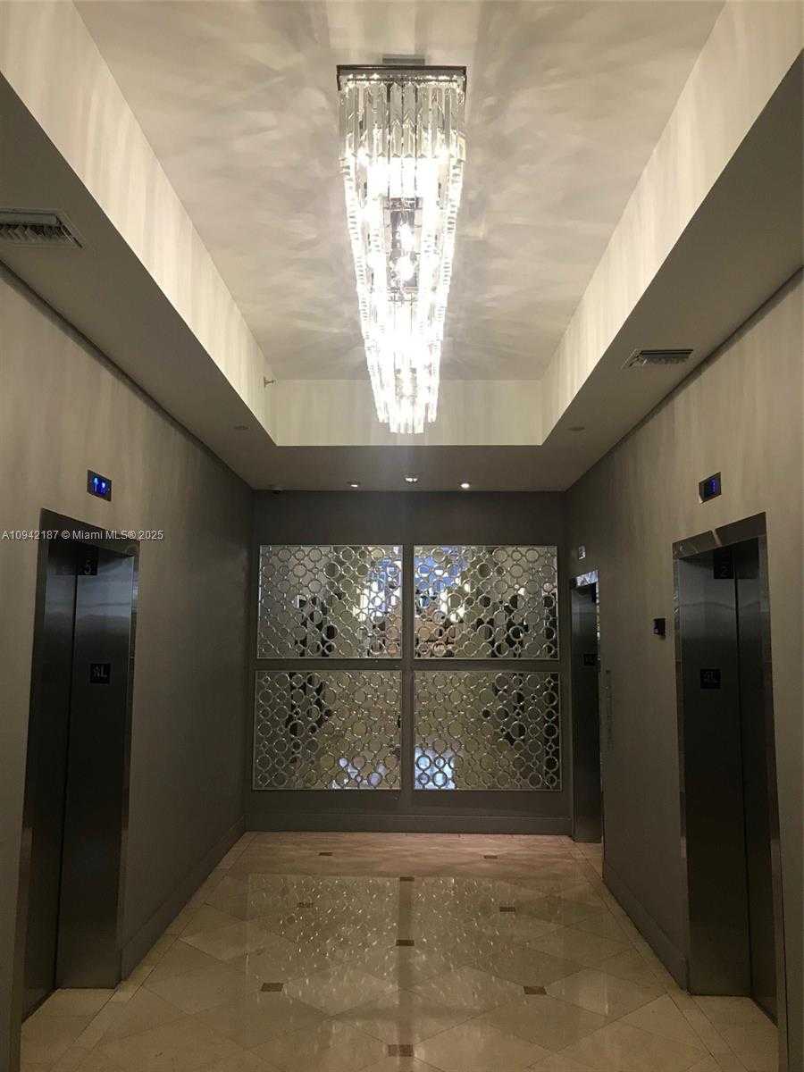 Small Image of 100 LINCOLN RD #1637, Miami Beach Number 35