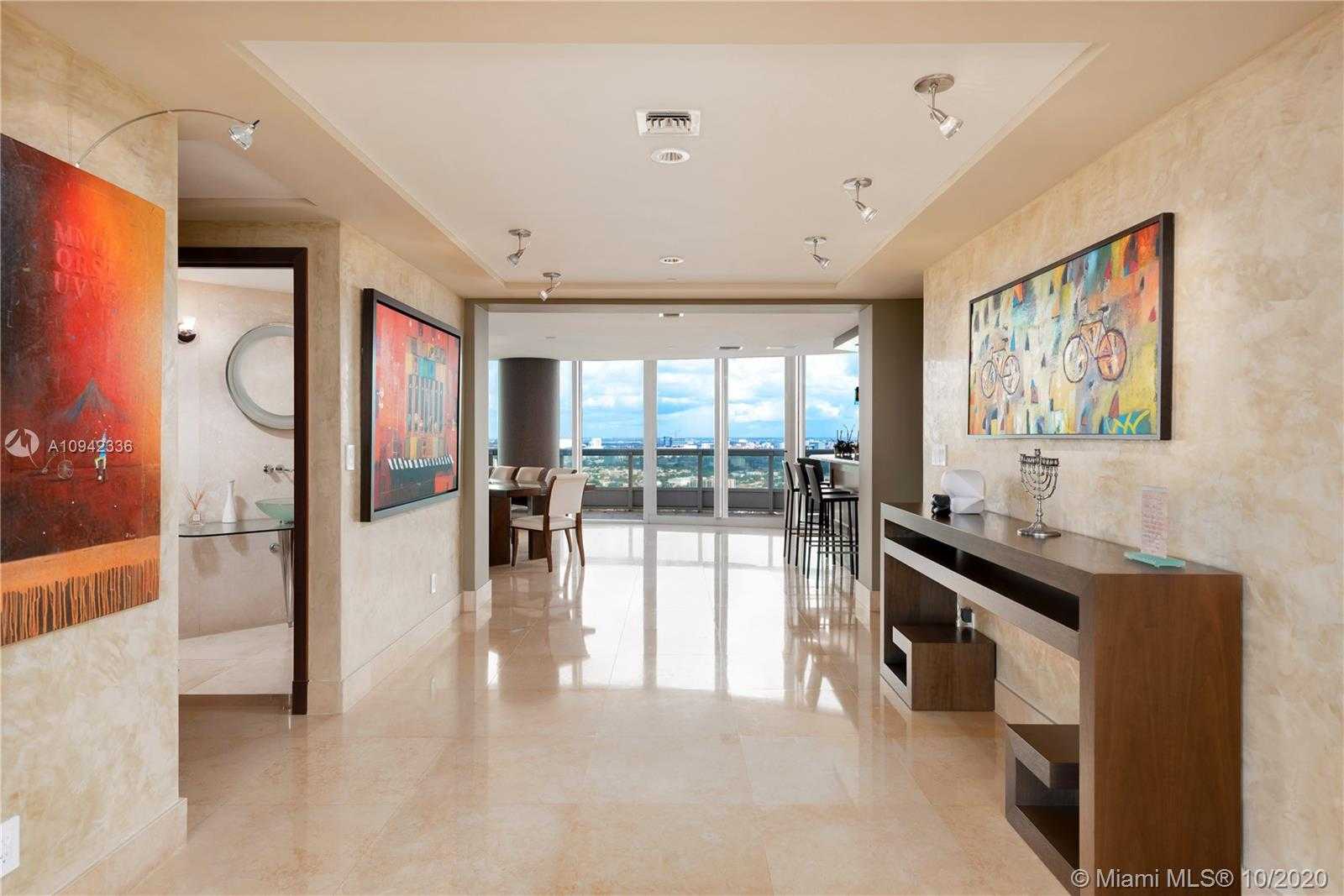 Small Image of 1643 BRICKELL AVE #3702, Miami Number 5