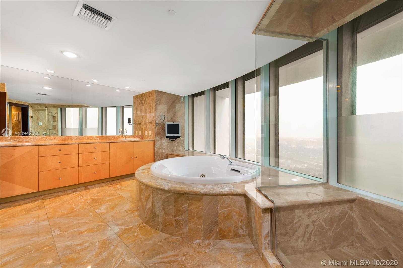 Small Image of 1643 BRICKELL AVE #3702, Miami Number 7