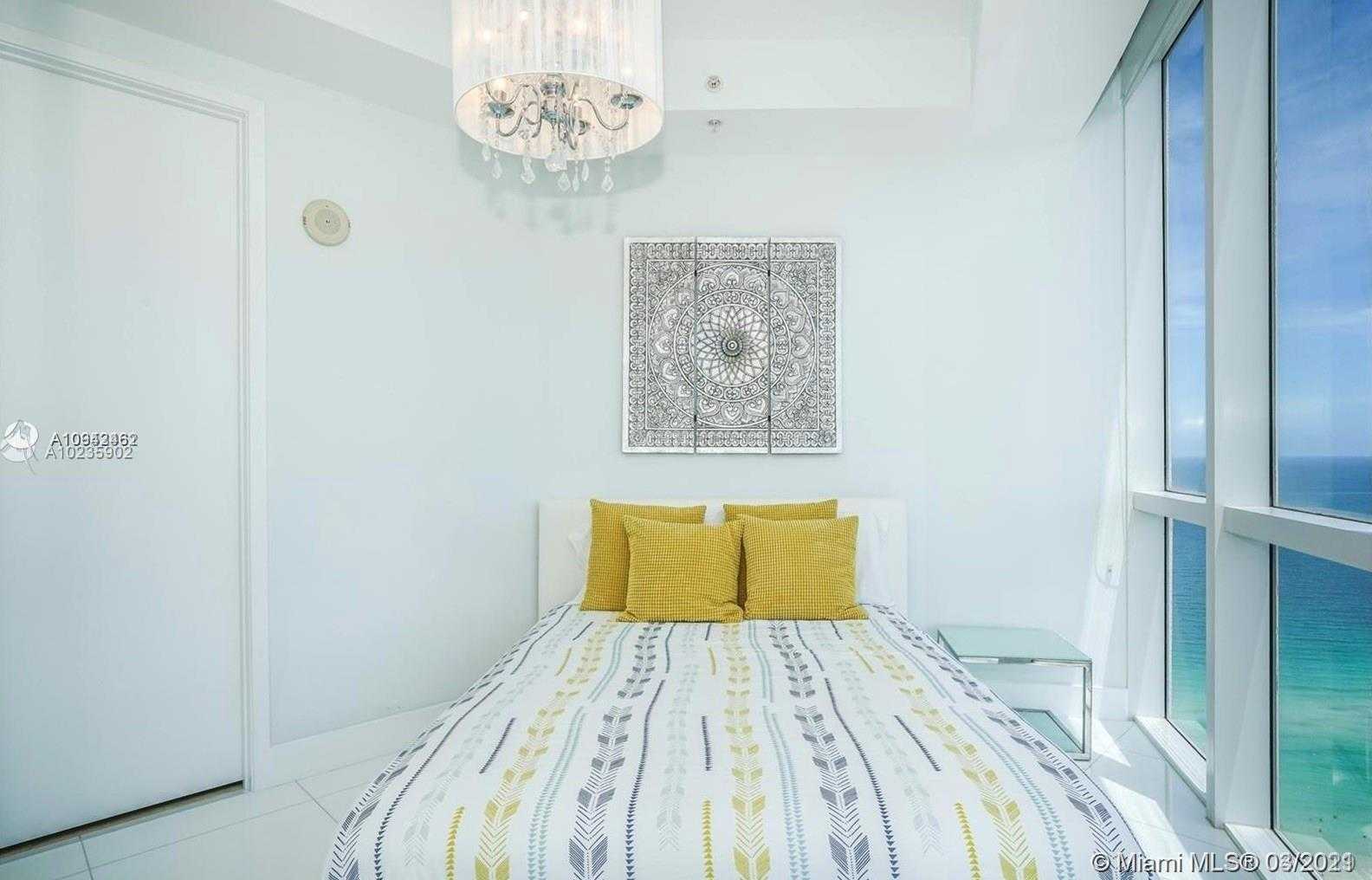Small Image of Trump Royale, 18201 Collins Ave, Sunny Isles Beach, FL 33160, USA Number 18