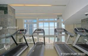 Small Image of Trump Royale, 18201 Collins Ave, Sunny Isles Beach, FL 33160, USA Number 8